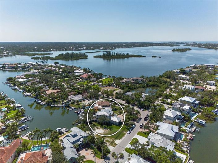 Image No.37-4 Bed Property for sale