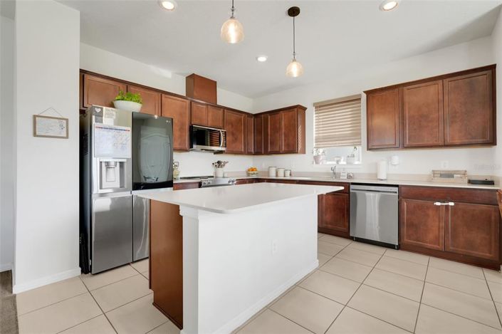 Image No.12-4 Bed Property for sale