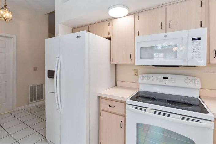 Image No.14-3 Bed Property for sale