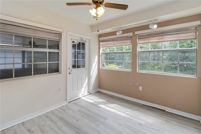 Image No.30-3 Bed Property for sale