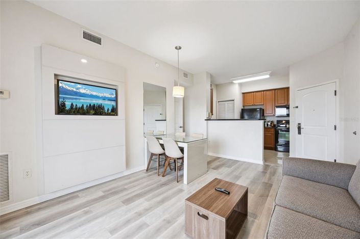 Image No.11-2 Bed Property for sale