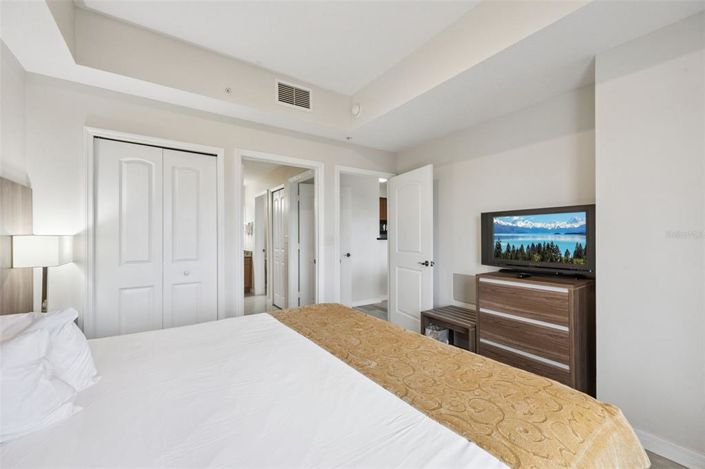 Image No.44-2 Bed Property for sale