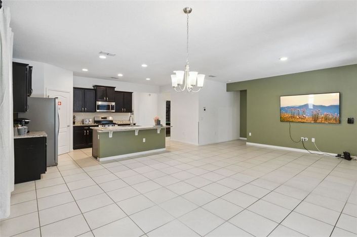 Image No.6-6 Bed Property for sale