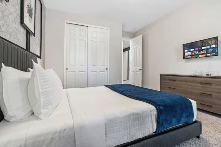 Image No.22-5 Bed Property for sale