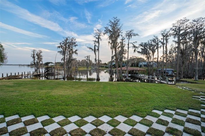 Image No.48-5 Bed Property for sale