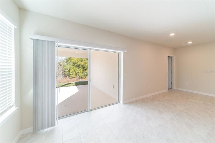 Image No.10-4 Bed Property for sale