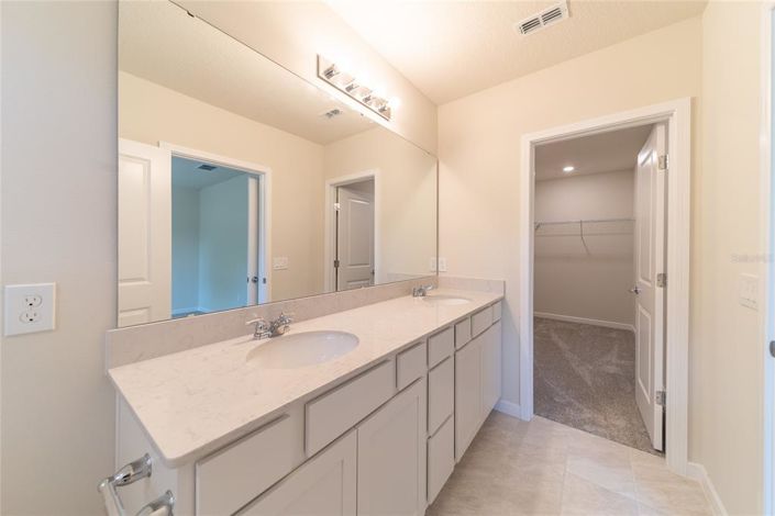 Image No.15-4 Bed Property for sale