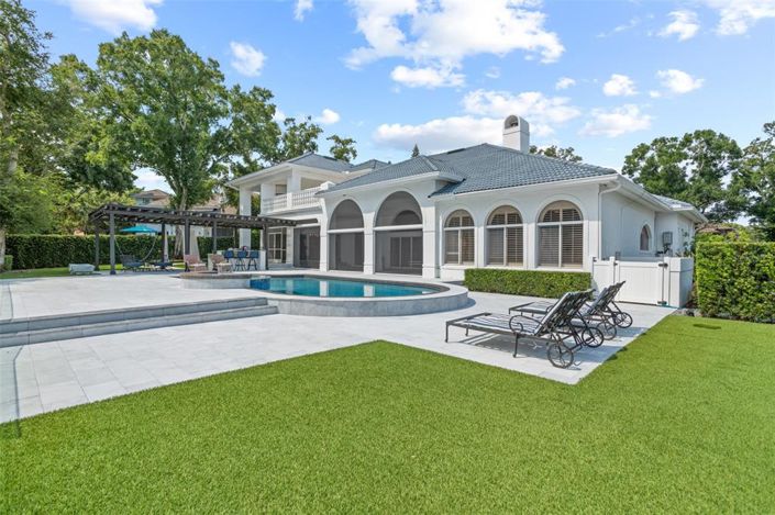 Image No.48-3 Bed Property for sale