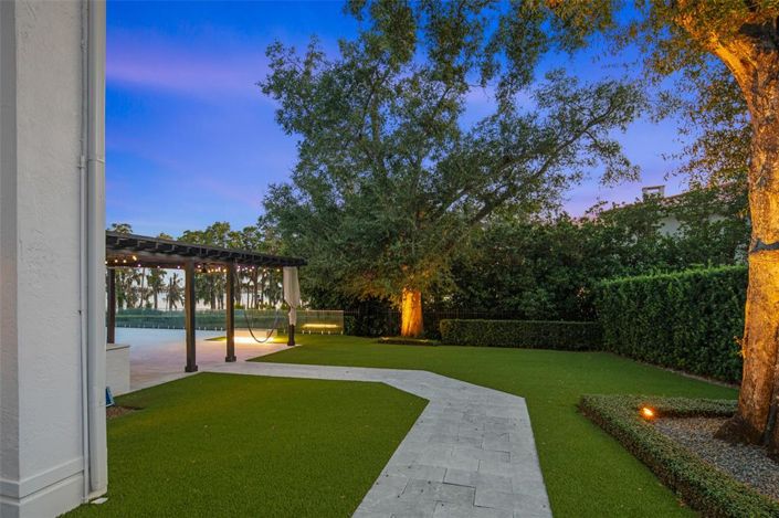 Image No.59-3 Bed Property for sale