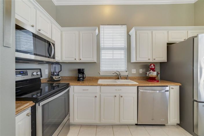 Image No.11-3 Bed Property for sale