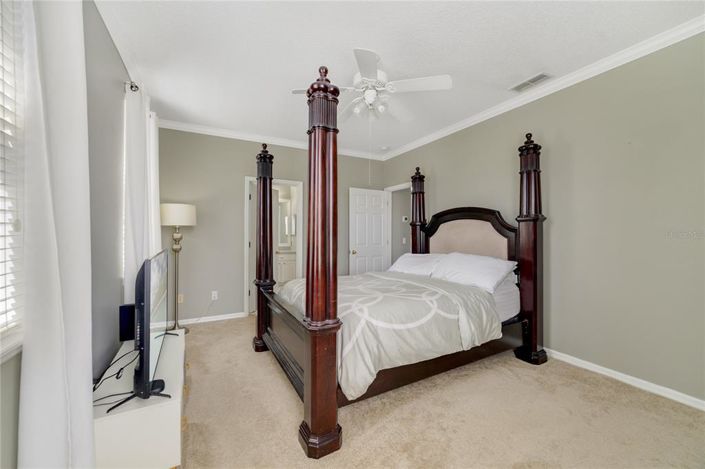 Image No.15-3 Bed Property for sale