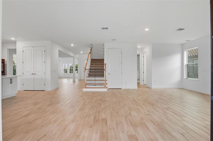 Image No.12-4 Bed Property for sale