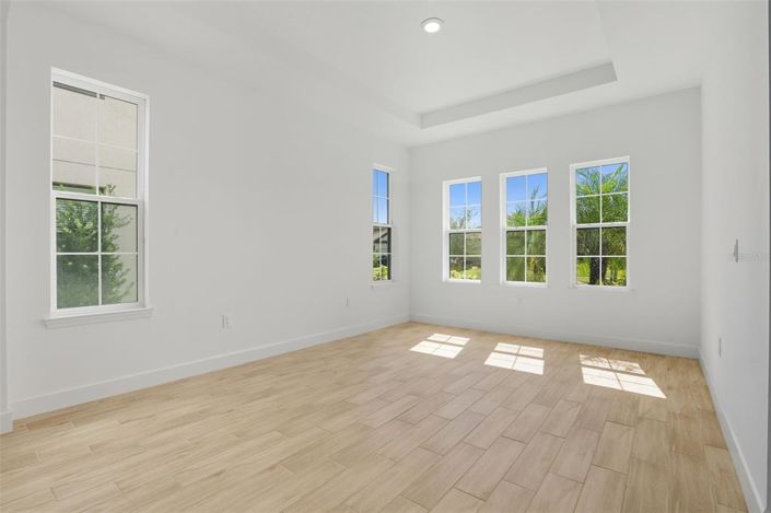 Image No.5-4 Bed Property for sale