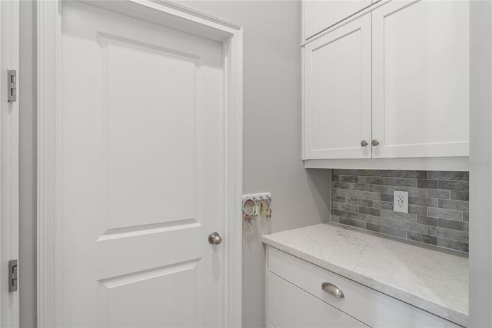 Image No.15-4 Bed Property for sale