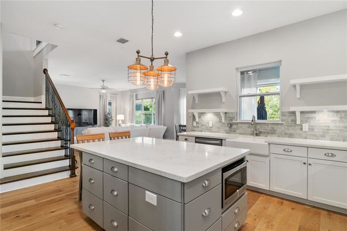 Image No.23-4 Bed Property for sale