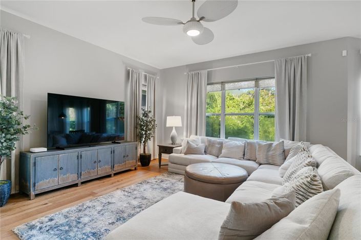 Image No.29-4 Bed Property for sale