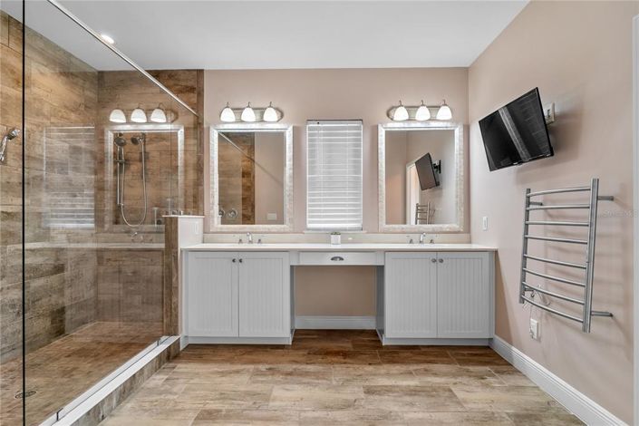 Image No.53-4 Bed Property for sale