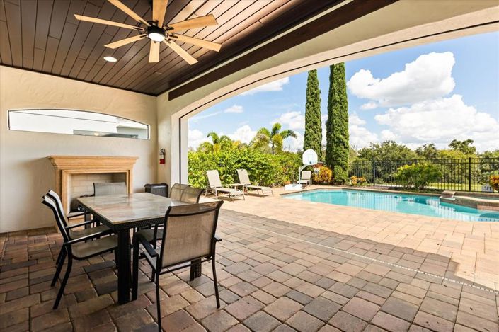 Image No.37-5 Bed Property for sale