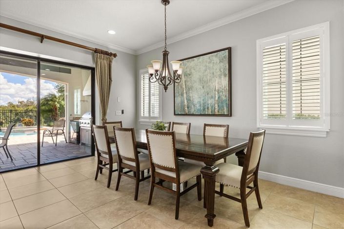 Image No.9-5 Bed Property for sale