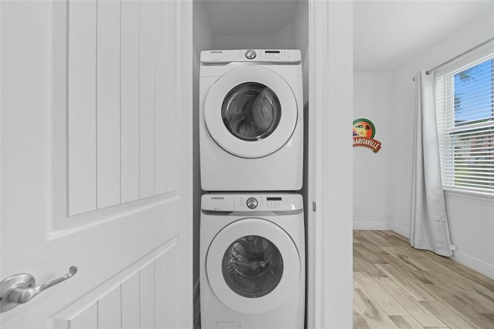 Image No.19-4 Bed Townhouse for sale