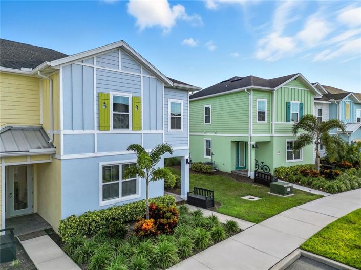 Image No.2-4 Bed Townhouse for sale