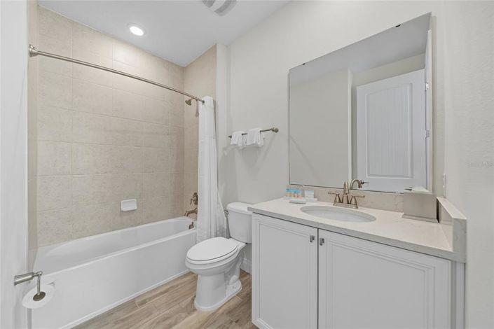 Image No.32-4 Bed Townhouse for sale