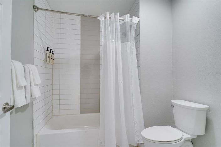 Image No.14-2 Bed Property for sale