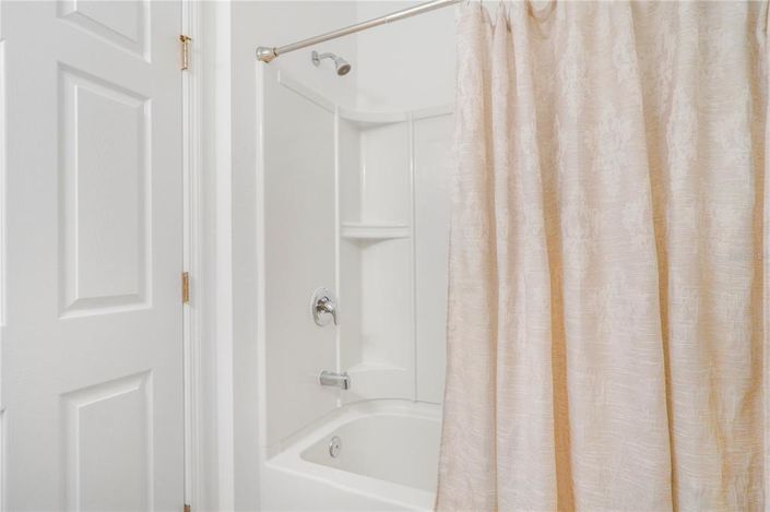 Image No.14-4 Bed Townhouse for sale