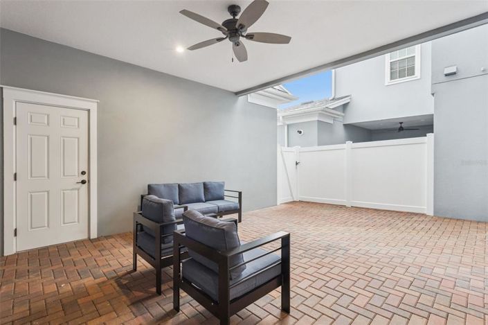 Image No.36-3 Bed Townhouse for sale