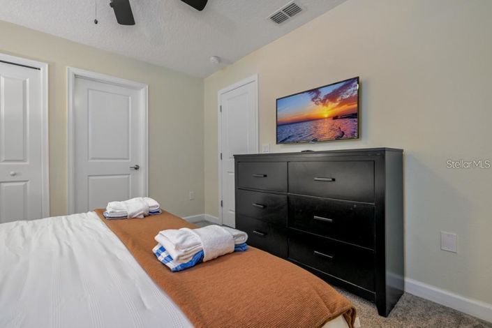 Image No.37-8 Bed Property for sale