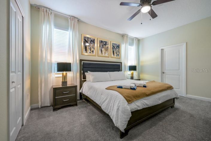 Image No.38-8 Bed Property for sale