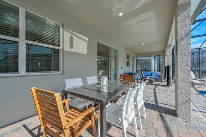 Image No.52-8 Bed Property for sale