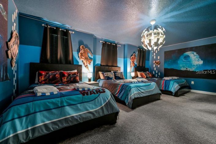 Image No.7-8 Bed Property for sale