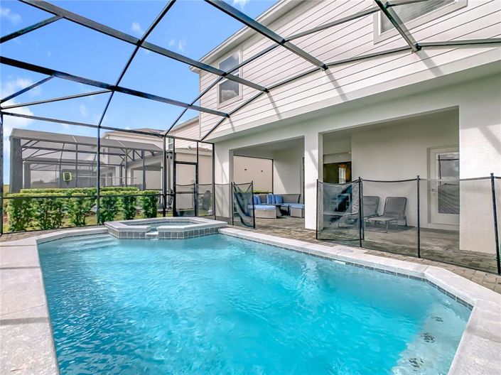 Image No.39-6 Bed Property for sale