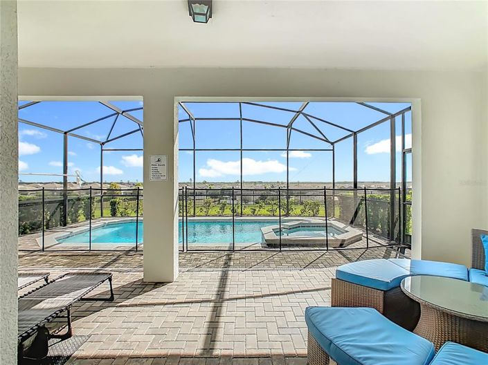 Image No.45-6 Bed Property for sale