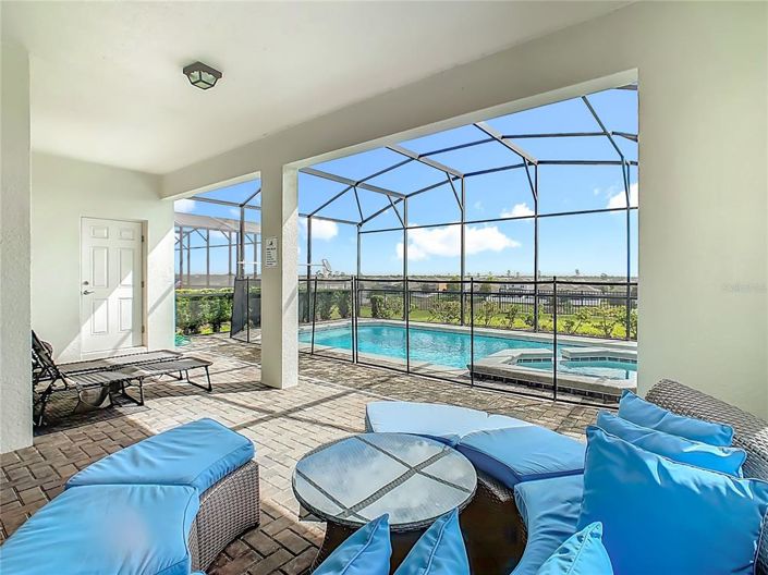 Image No.47-6 Bed Property for sale