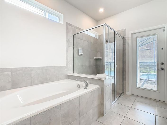 Image No.52-6 Bed Property for sale