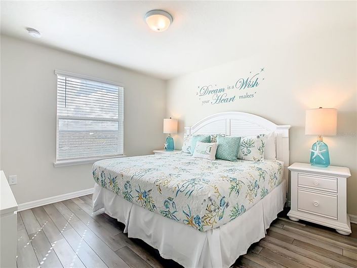 Image No.55-6 Bed Property for sale