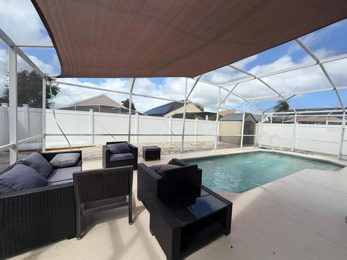 Image No.3-3 Bed Property for sale