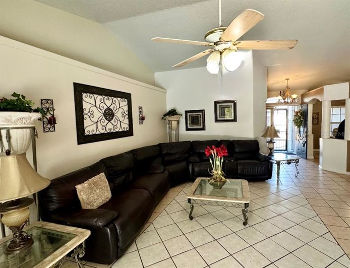 Image No.19-4 Bed Property for sale