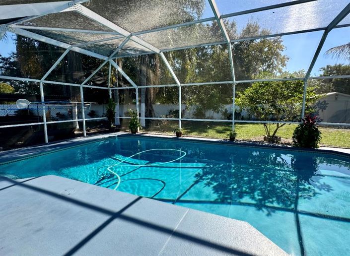 Image No.28-4 Bed Property for sale