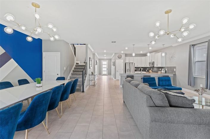 Image No.24-9 Bed Property for sale