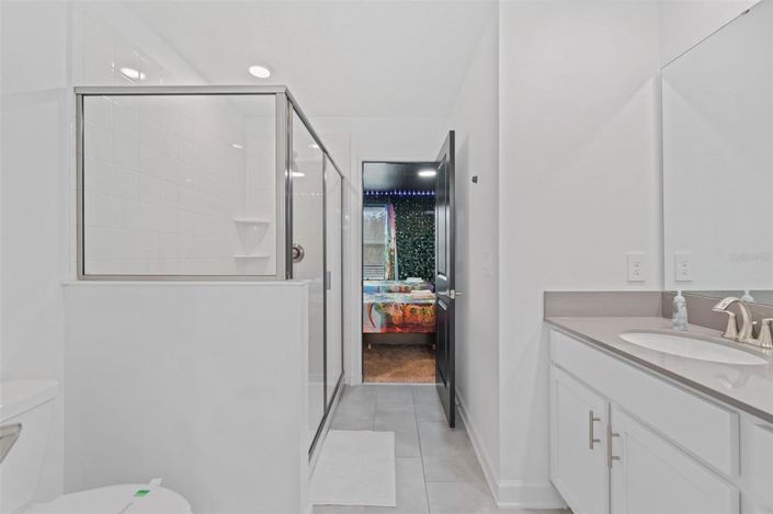 Image No.34-9 Bed Property for sale