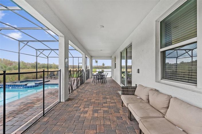 Image No.43-9 Bed Property for sale