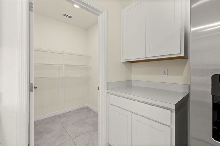 Image No.17-5 Bed Property for sale