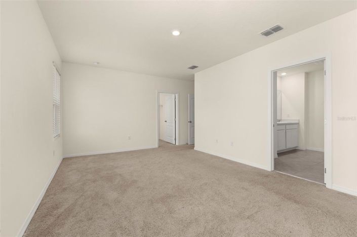 Image No.27-5 Bed Property for sale