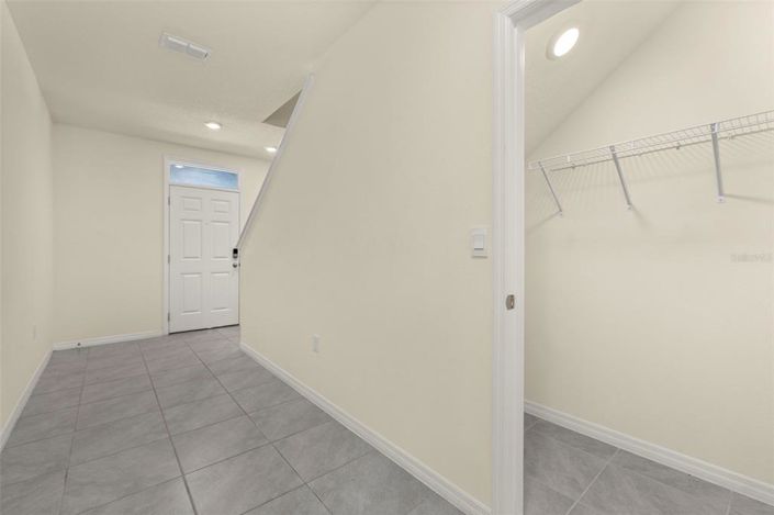 Image No.5-5 Bed Property for sale