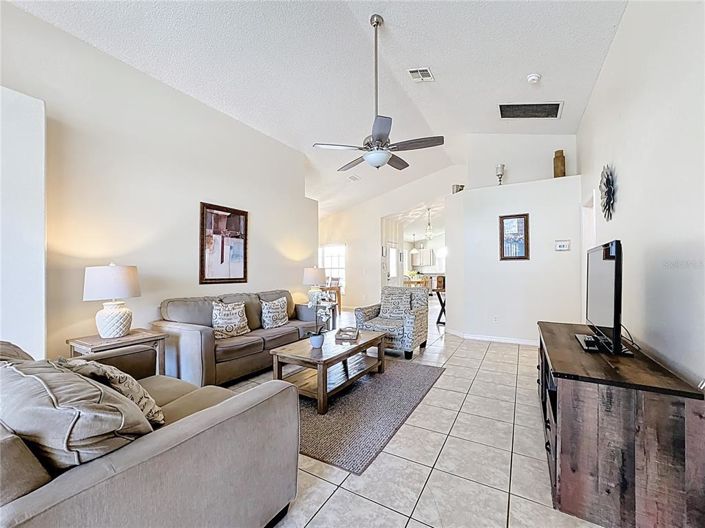 Image No.17-4 Bed Property for sale