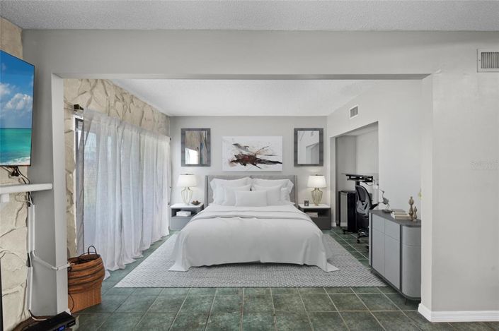 Image No.26-3 Bed Property for sale