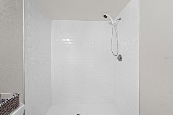 Image No.32-3 Bed Property for sale